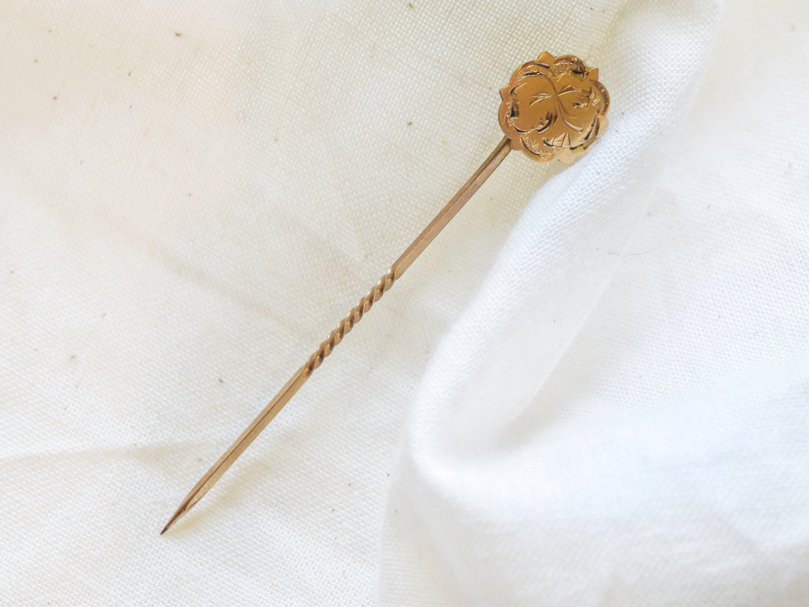 Antique Victorian Small Scalloped Stick Pin Brooch | Gold Fill Estate Vintage