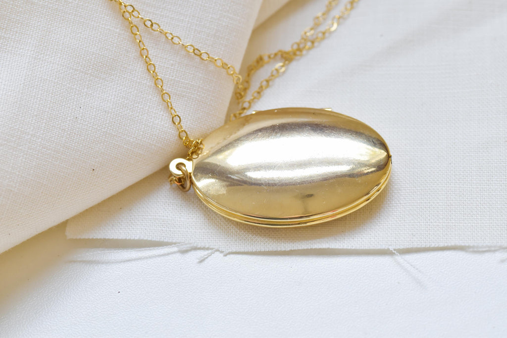 Vintage Enamel Flower Oval Locket