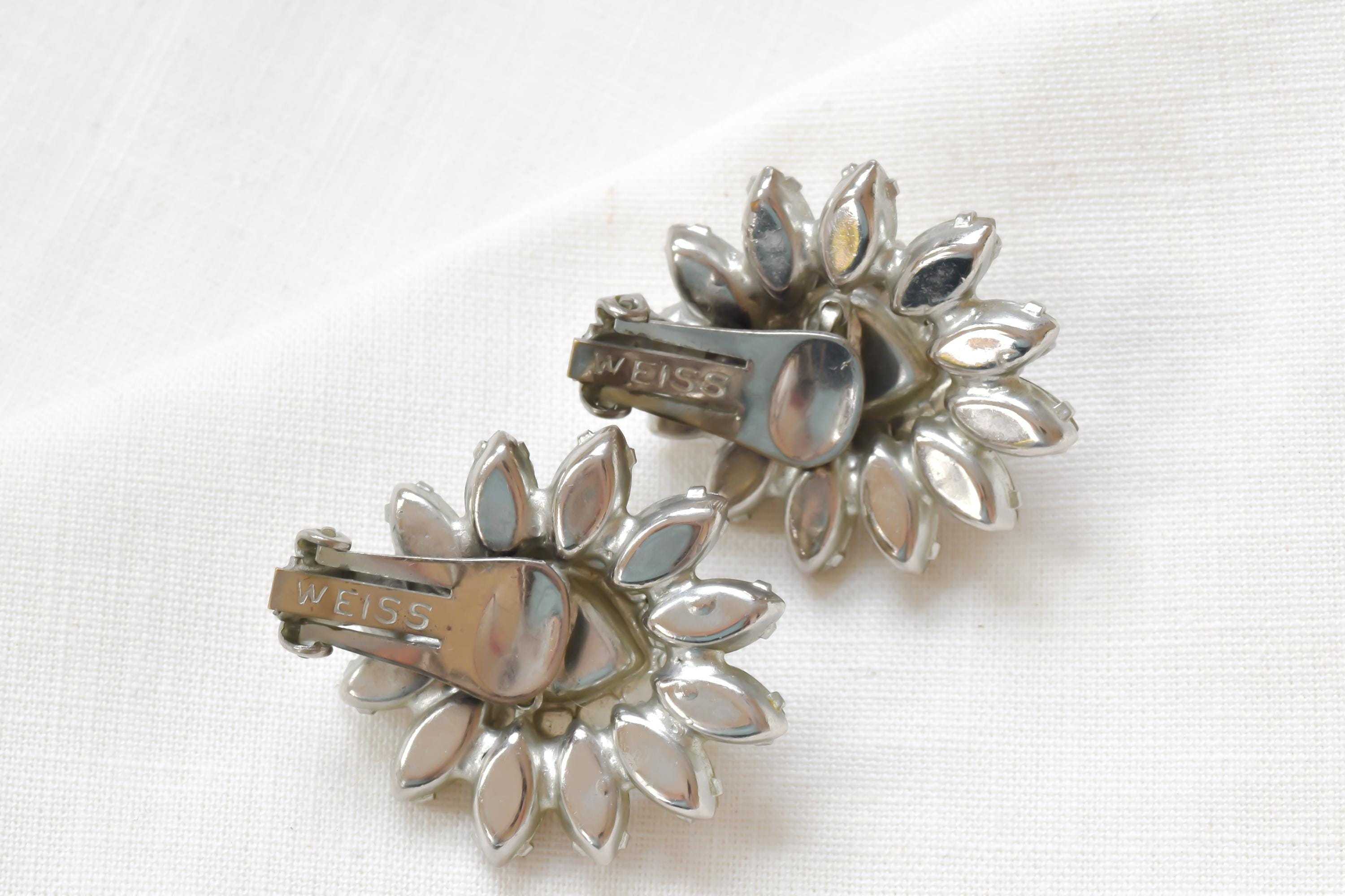 Vintage Weiss Rhinestone Clip On Earrings