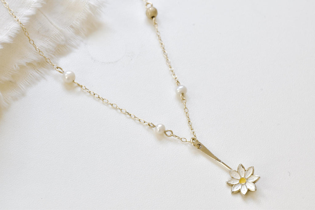 Vintage Daisy Pearl Pendant Necklace - 14k Gold Filled Chain