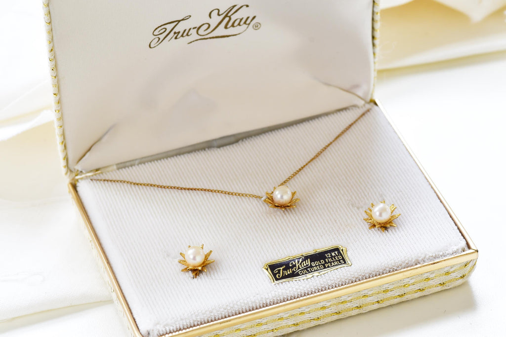 Vintage 12kt Gold Filled Pearl Necklace & Clip On Earring Set