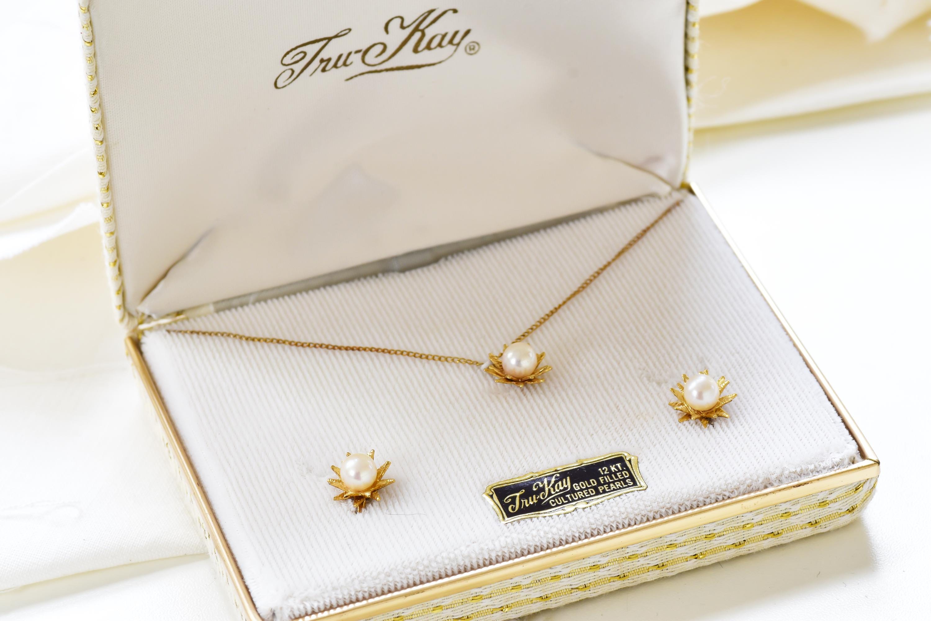 Vintage 12kt Gold Filled Pearl Necklace & Clip On Earring Set