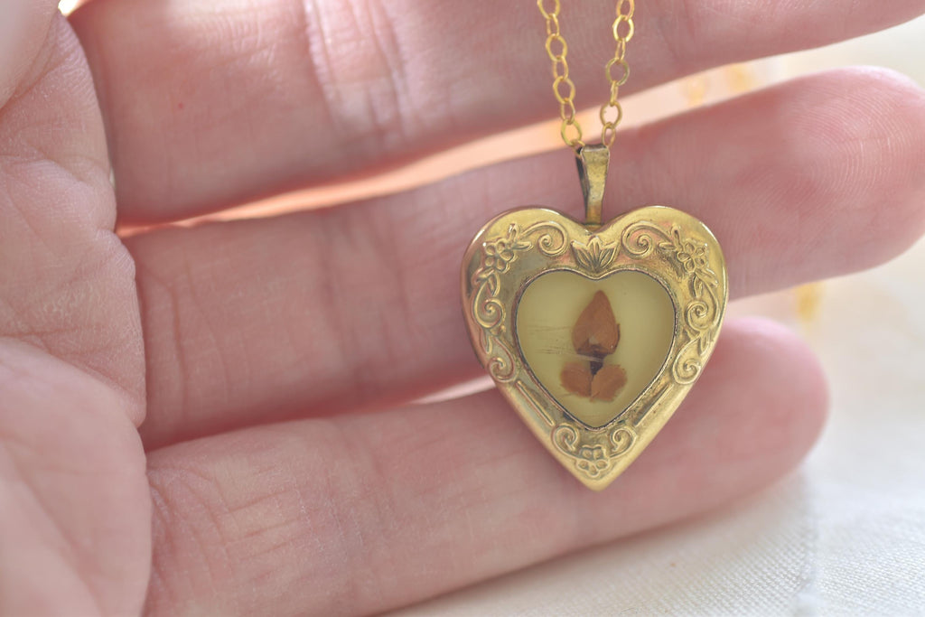 Vintage Heart Locket Necklace with Dried Flower