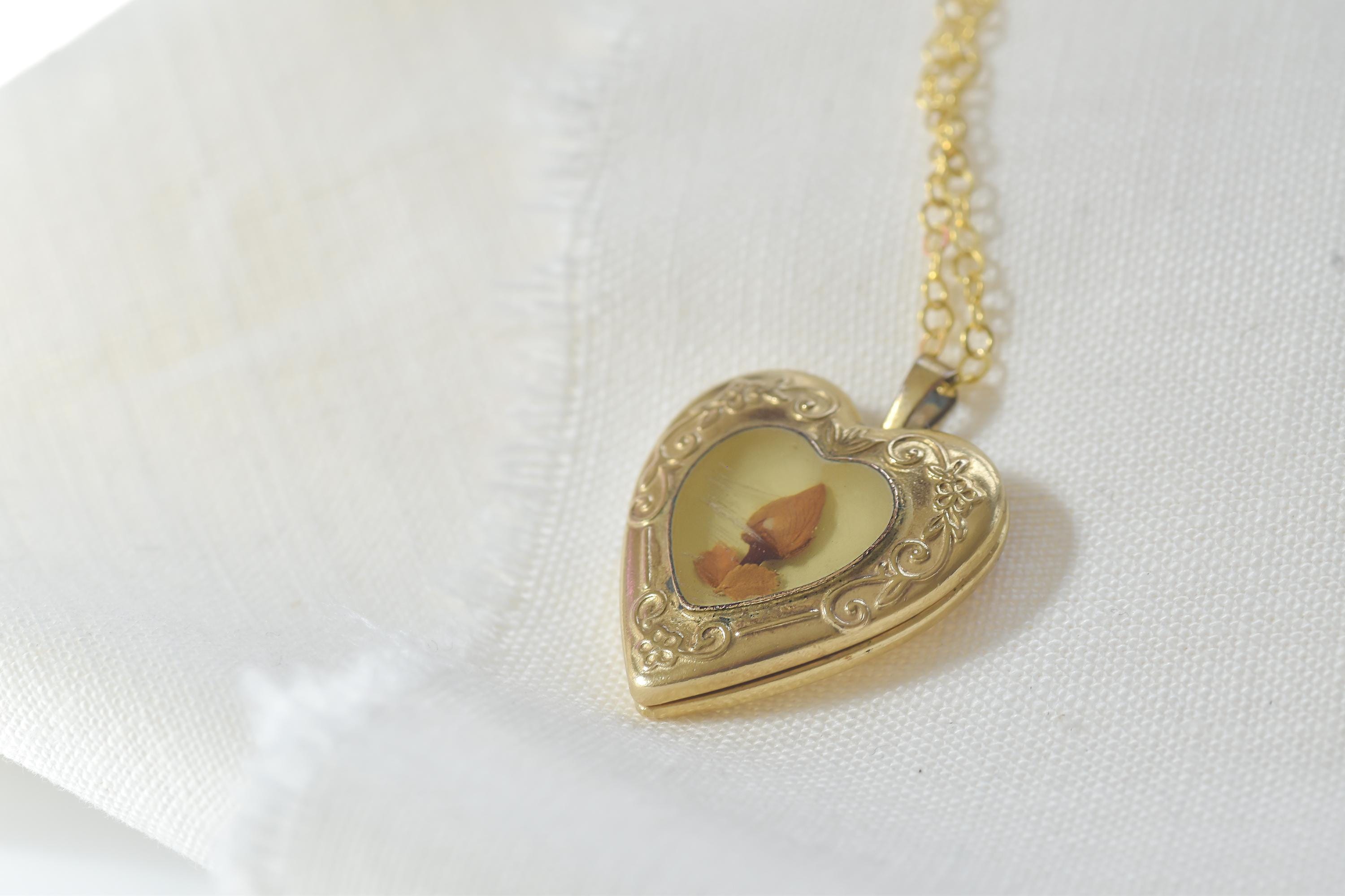 Vintage Heart Locket Necklace with Dried Flower