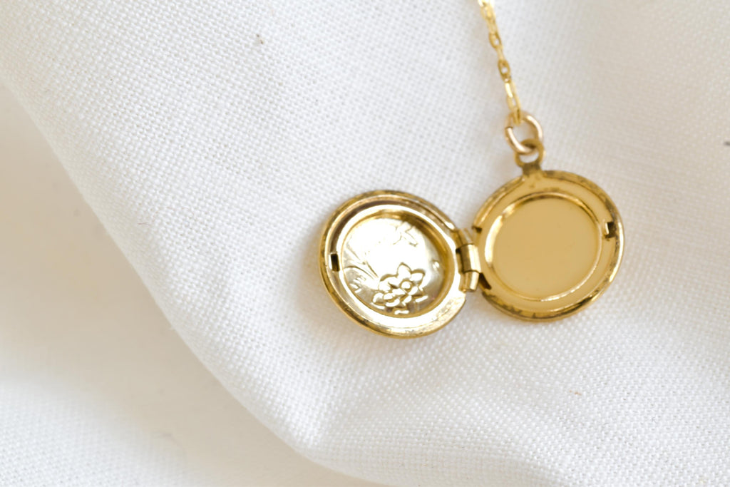 Vintage Tiny Locket