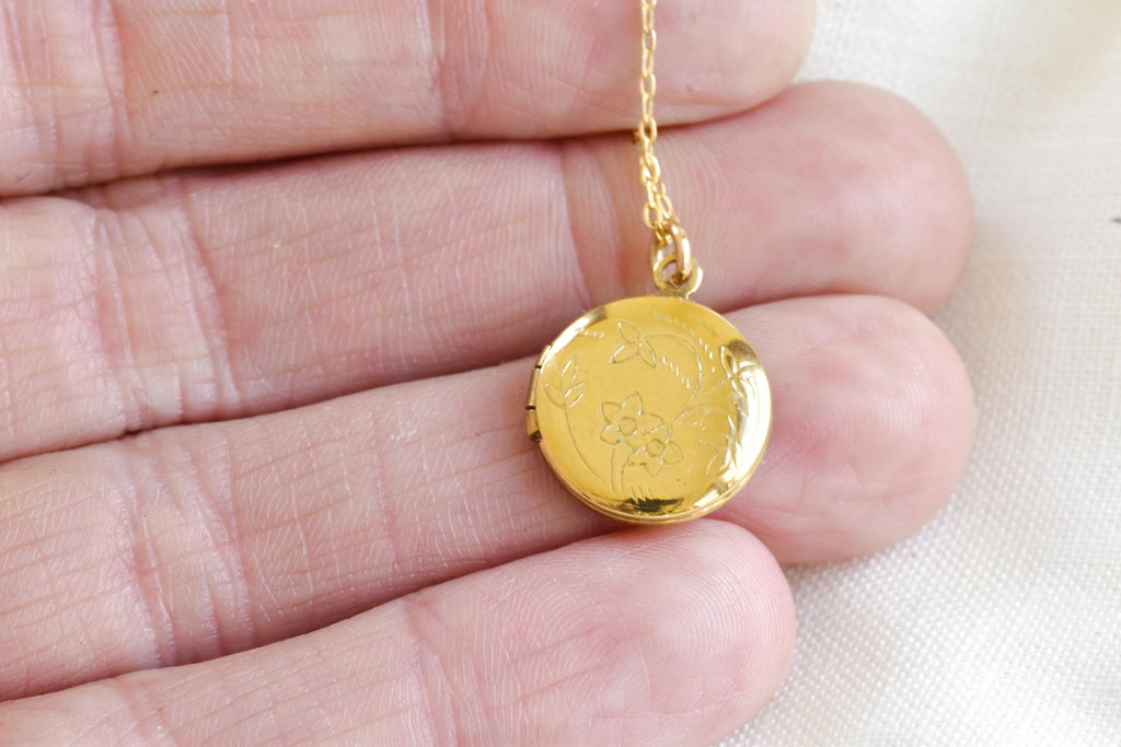 Vintage Tiny Locket