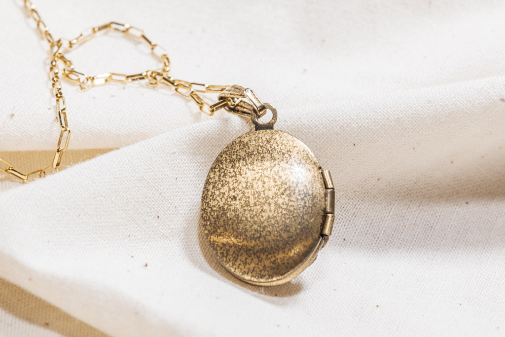 Vintage Filigree Oval Locket