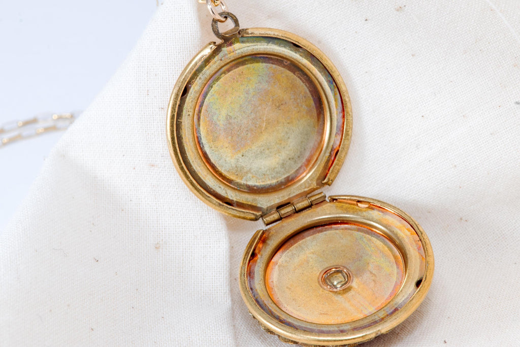 Victorian Style Cameo Locket