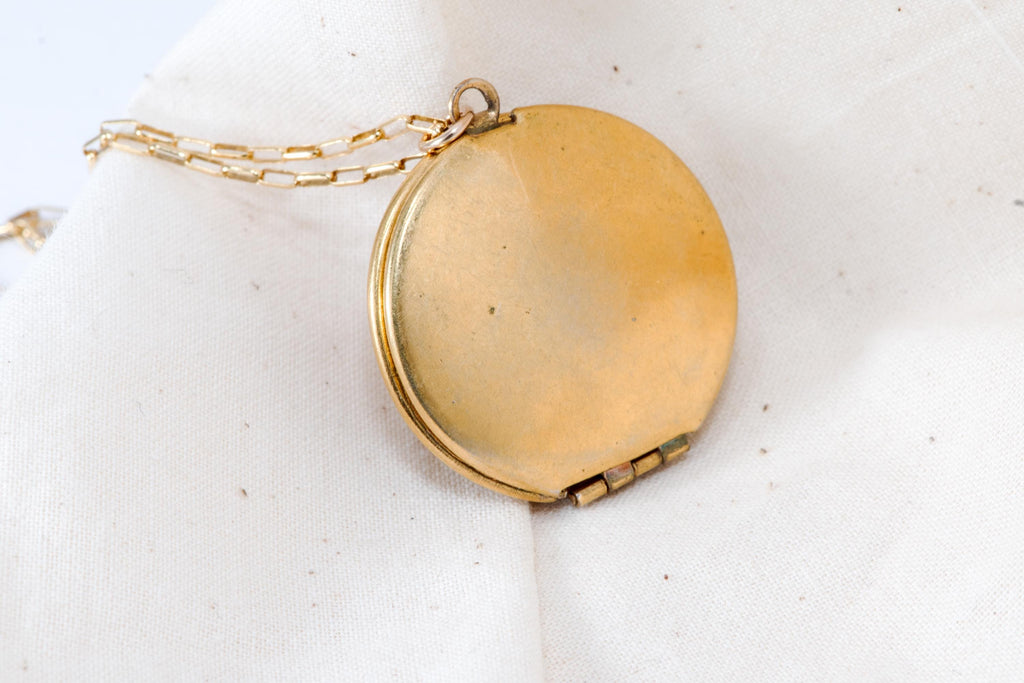 Victorian Style Cameo Locket