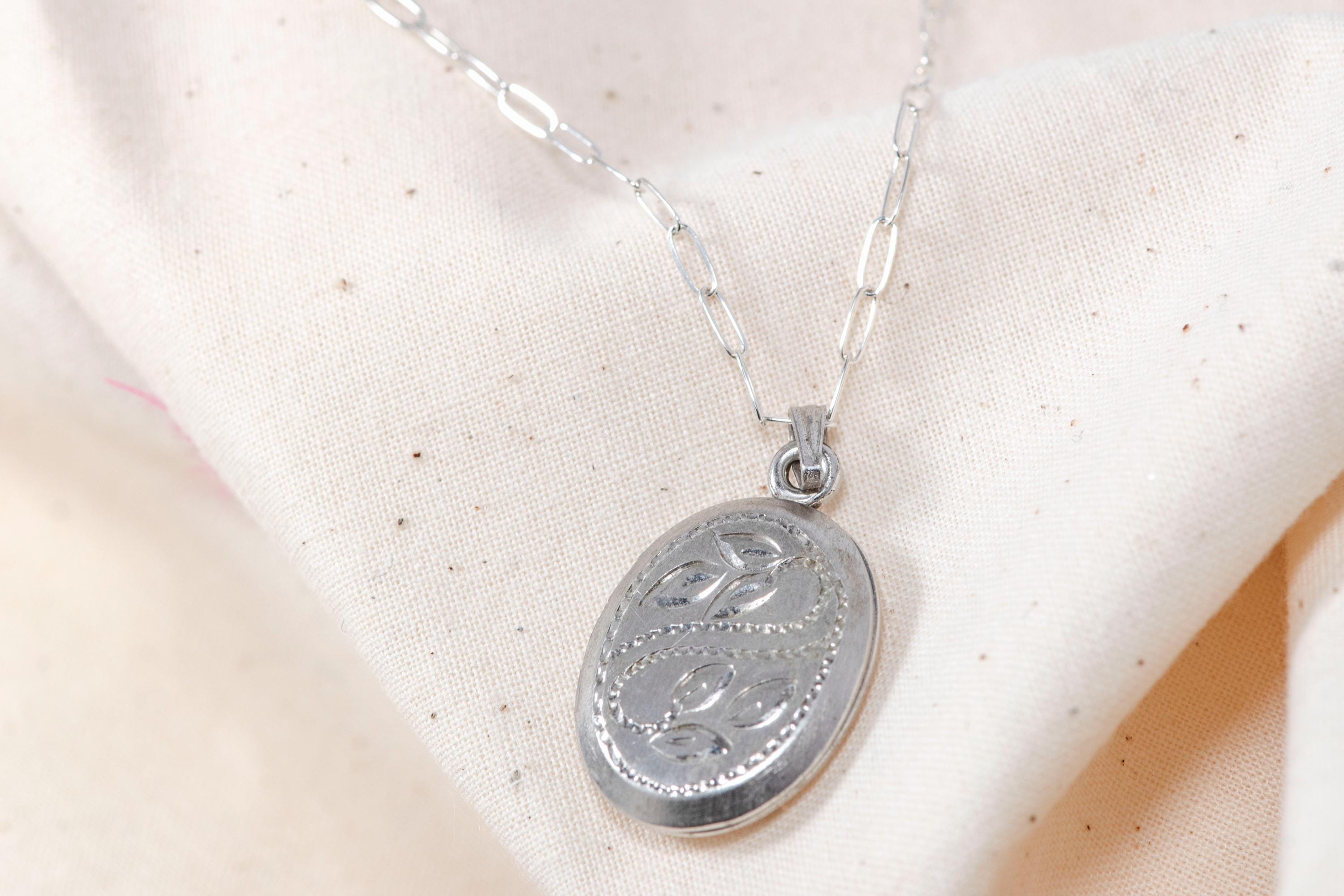 Vintage Sterling Silver Oval Locket