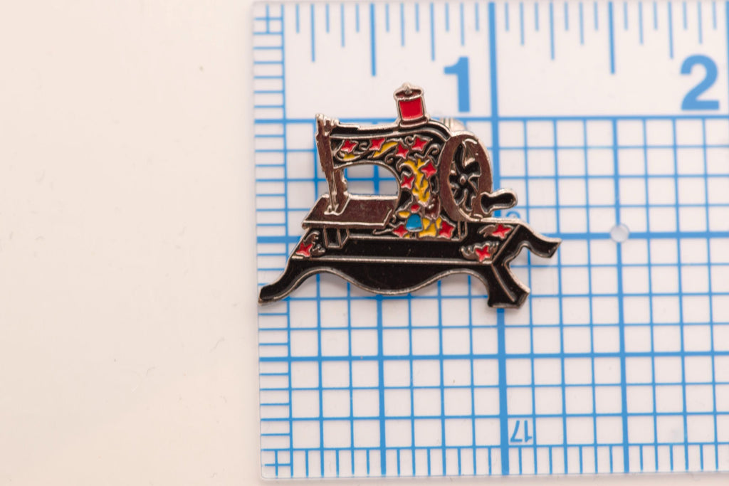 Vintage Sewing Machine Enamel Pin  Clotilde #3 Toy 1910, Quilter Gift