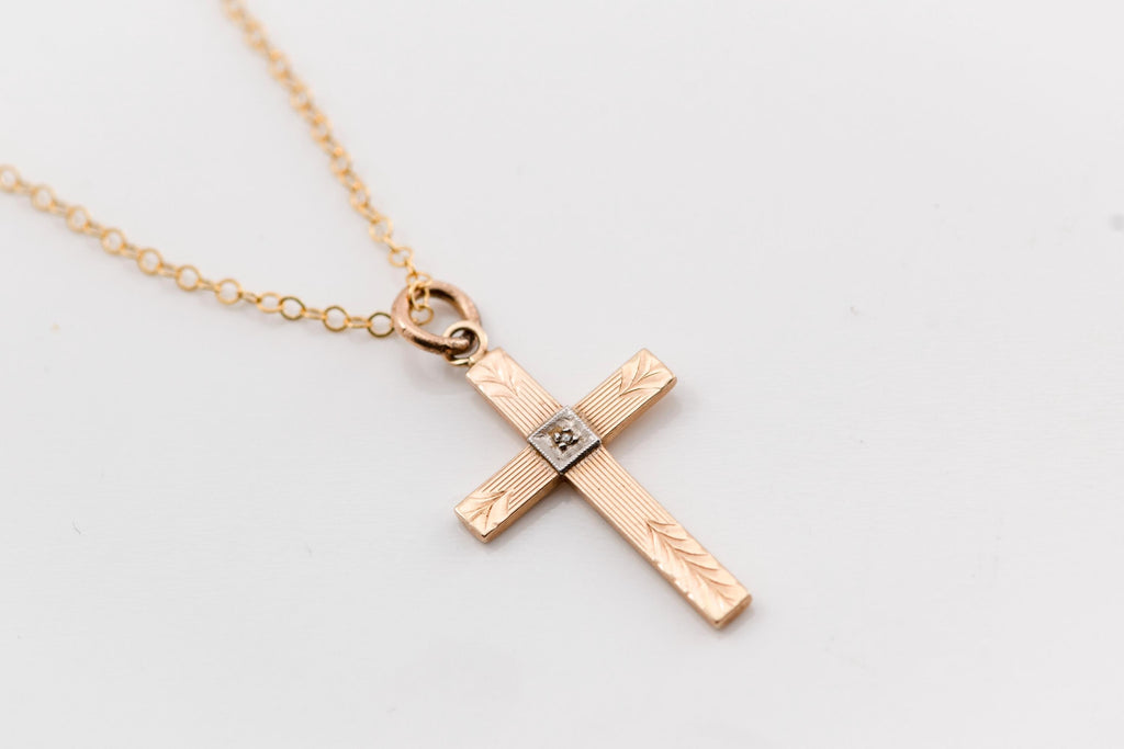 Vintage 10K Gold Cross