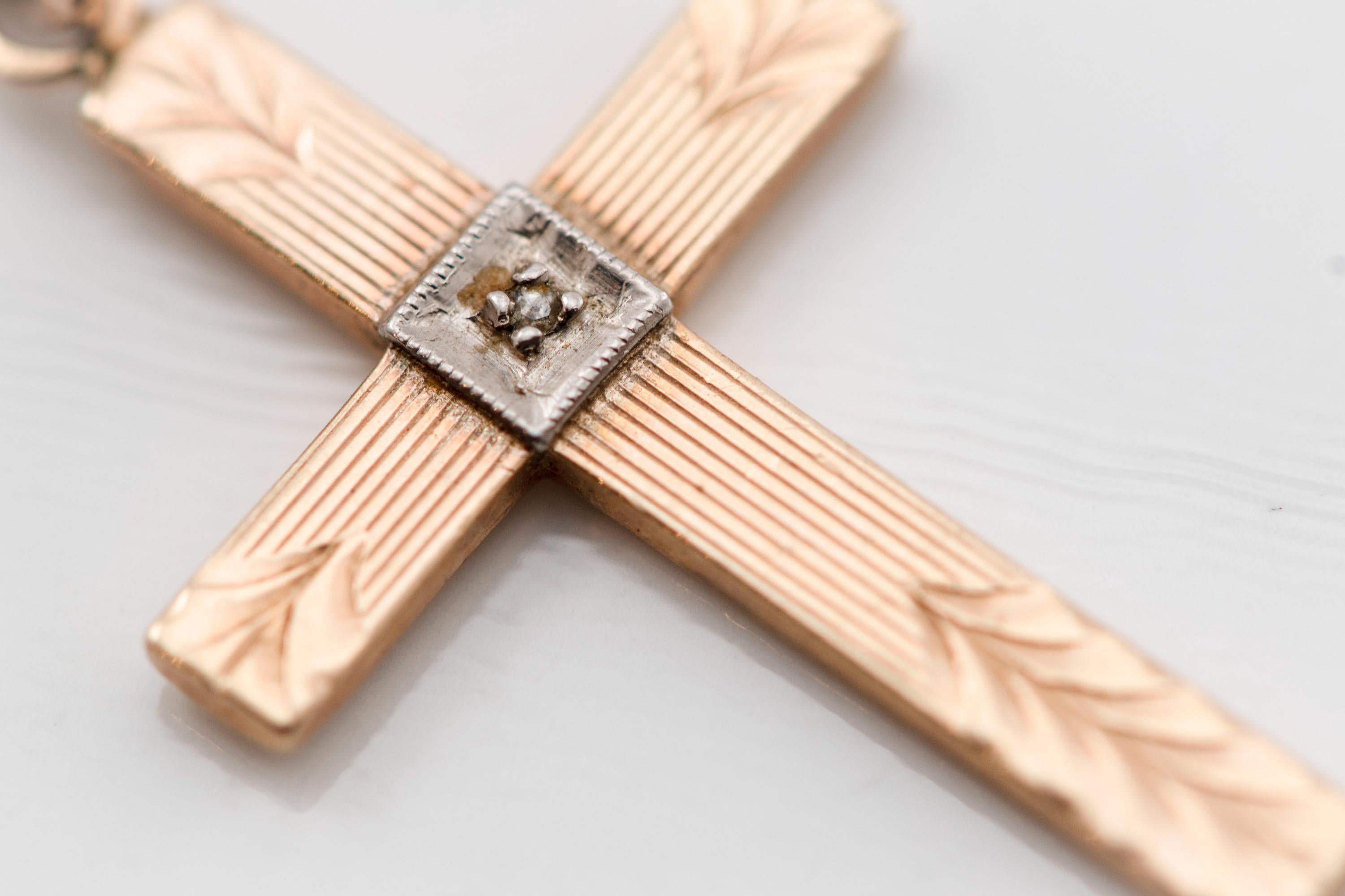 Vintage 10K Gold Cross