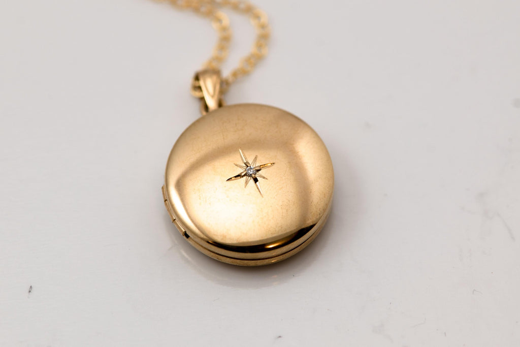 Twinkle Circle Locket