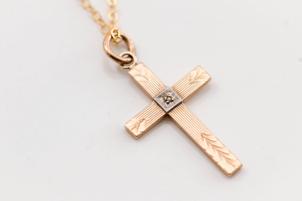 Vintage 10K Gold Cross