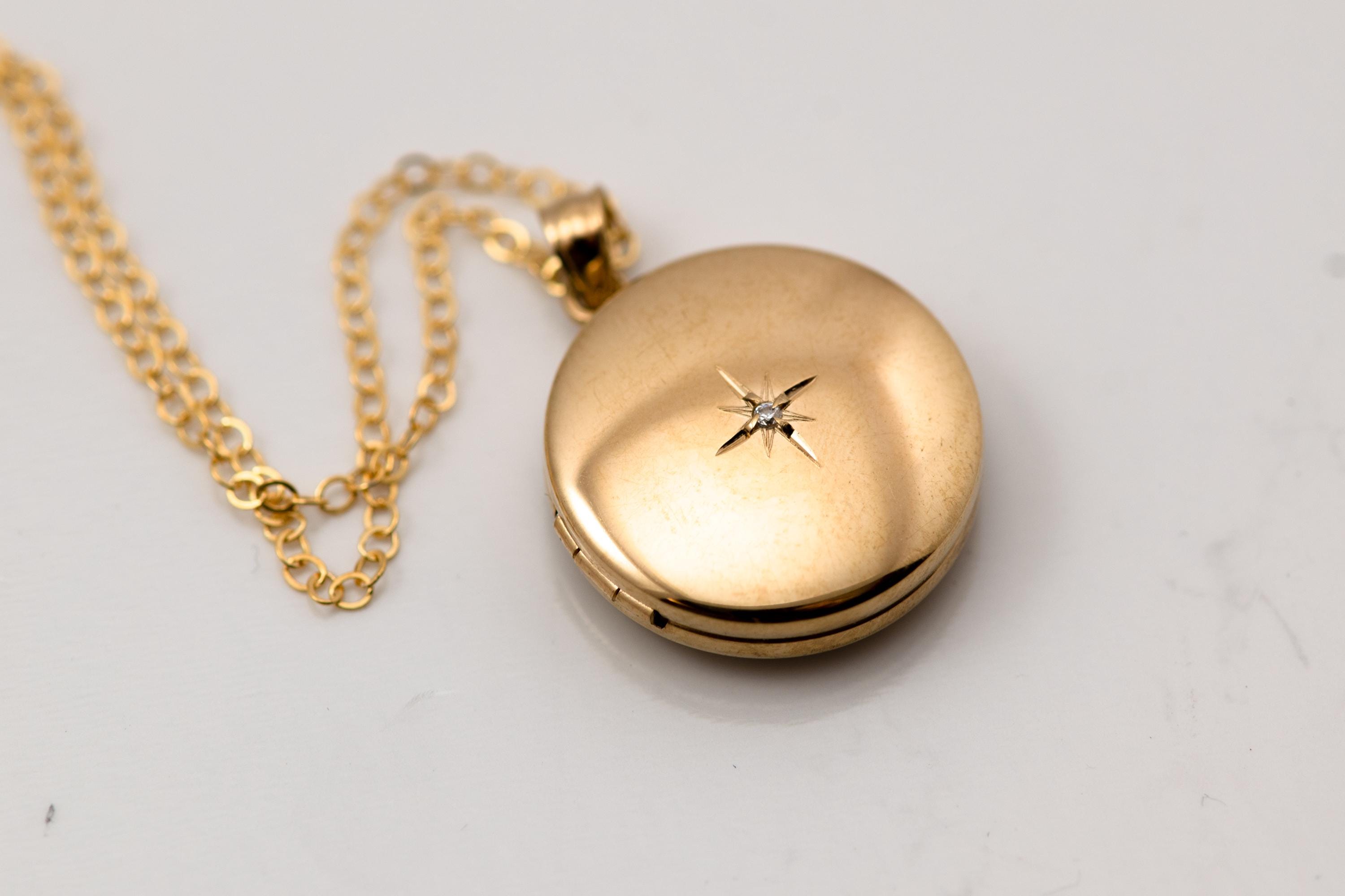 Twinkle Circle Locket