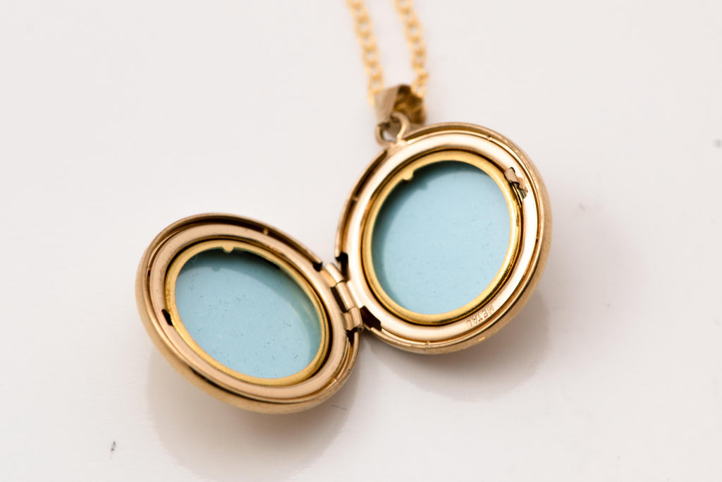 Twinkle Circle Locket