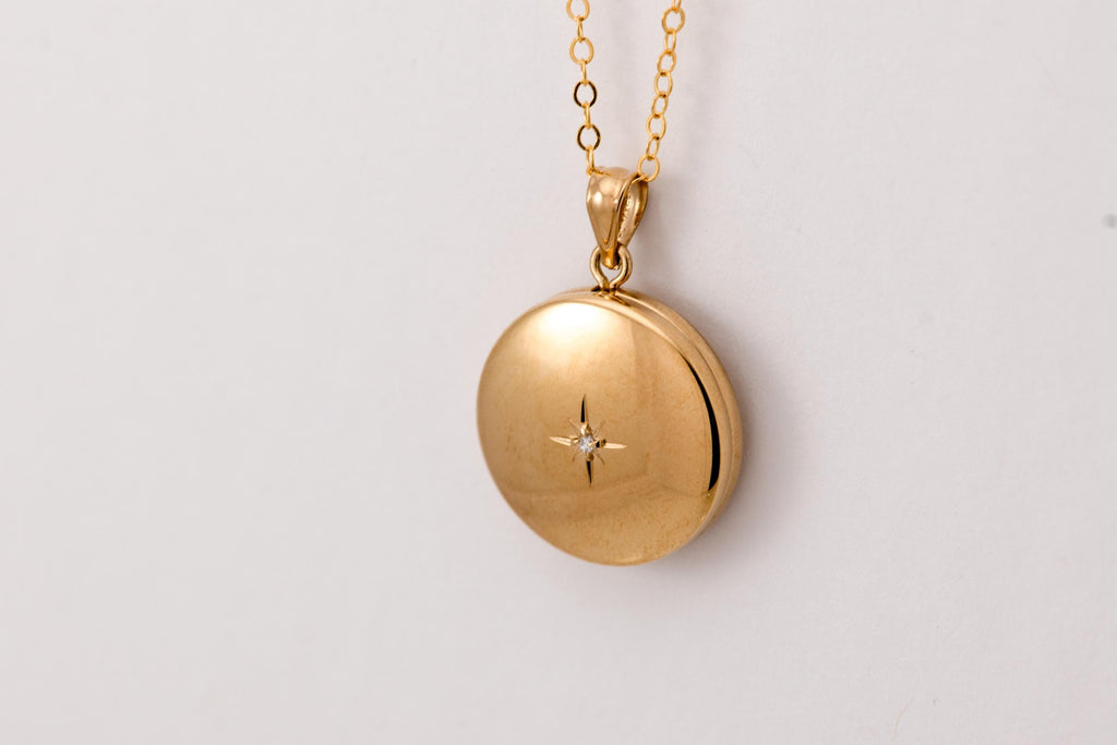 Twinkle Circle Locket