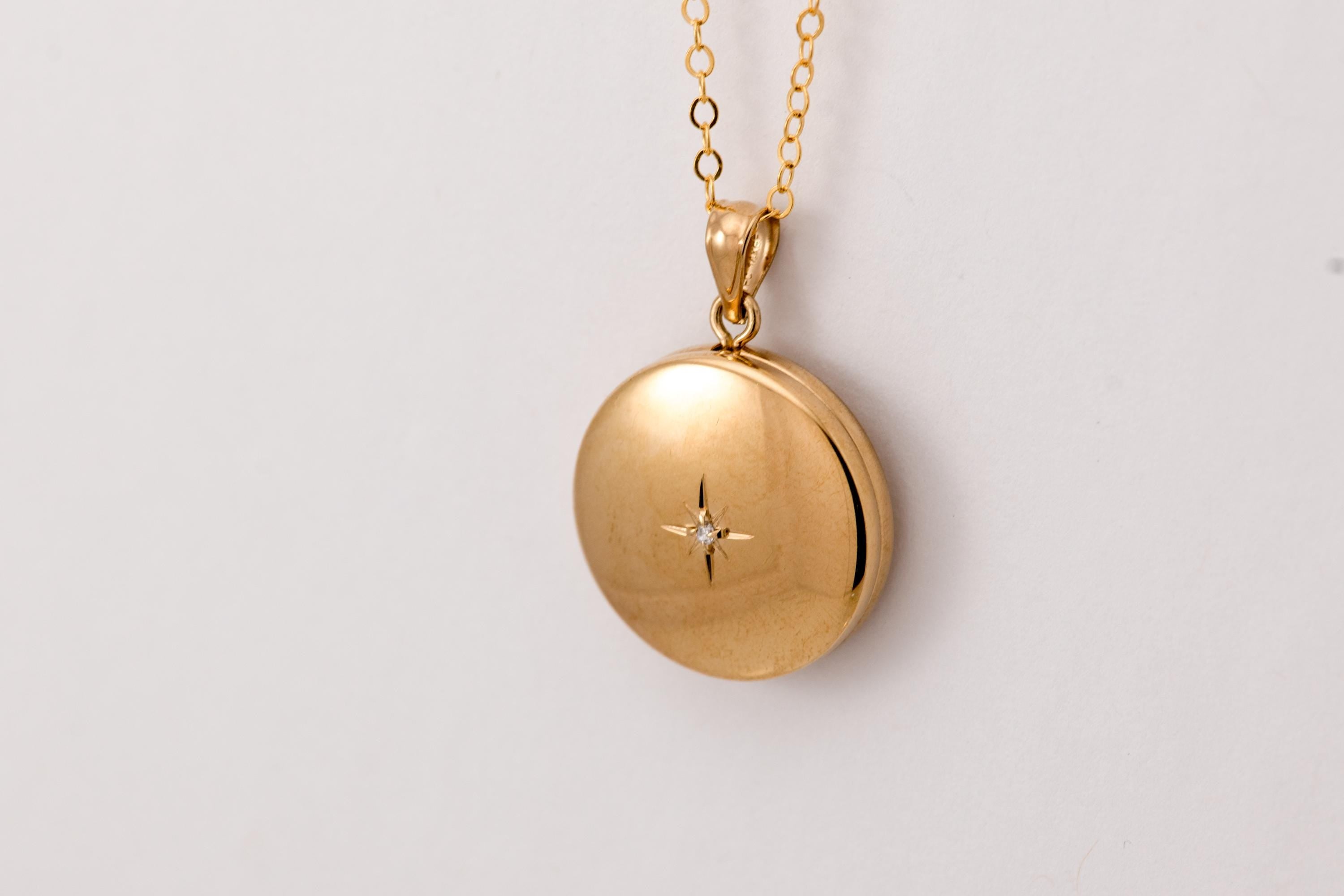 Twinkle Circle Locket