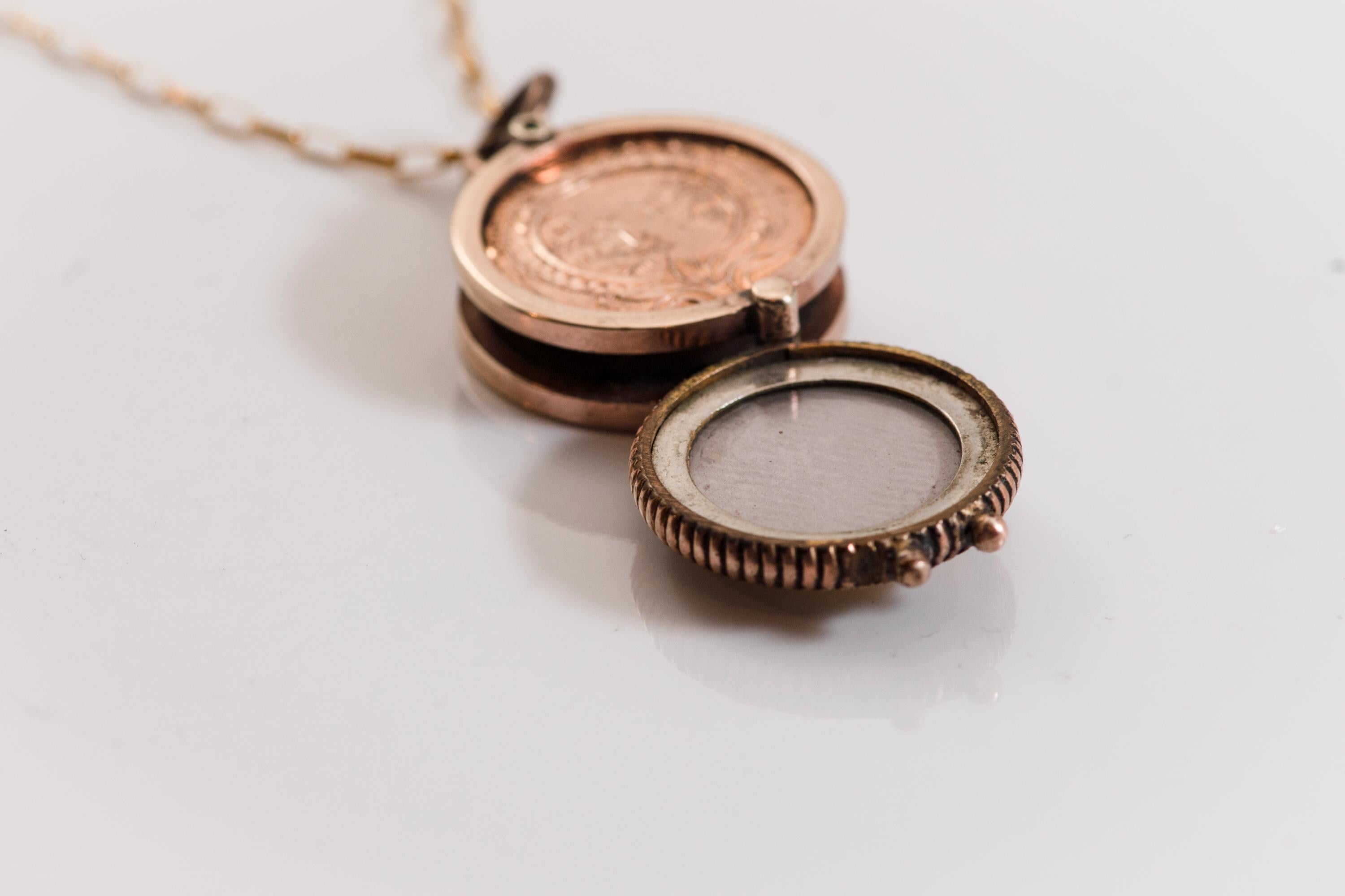 Antique Rolled Gold Locket Necklace | 1900s Keepsake, 14K Gold Fill Chain